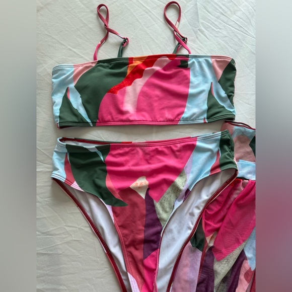 3 Piece Bikini Set - Picture 3 of 7